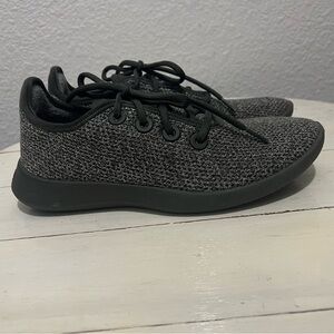521iobi Allbirds Tree Runners Black and Gray Knit Sneakers women’s 9